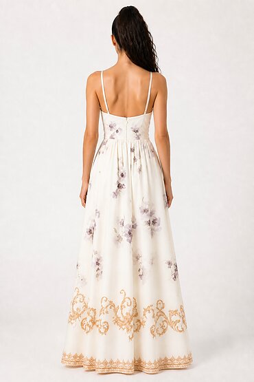 Дълга рокля  с отворено деколте 